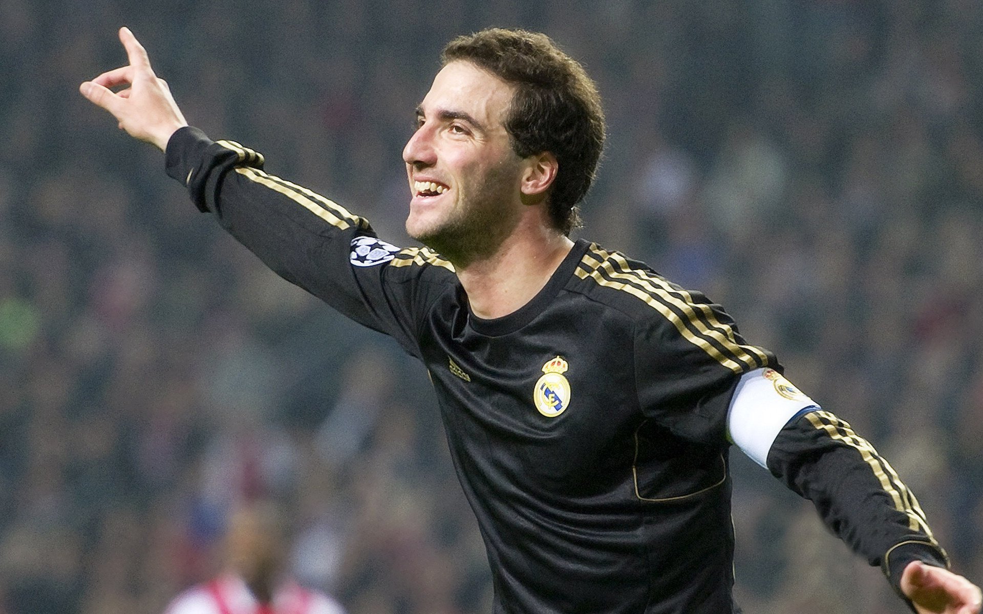 九游体育官网-内马尔在美洲杯期间为队友加油，展现团队精神，内马尔拿过美州杯冠军吗